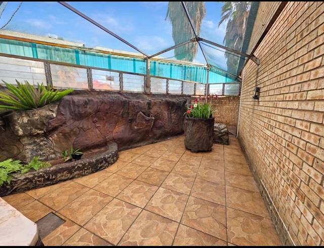 3 BEDROOM TOWNHOUSE FOR SALE IN KOOKRUS